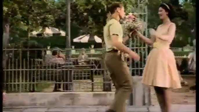 Pub CNP Assurance – Valse n°2 de Chostakovitch Шостакович (Oct. 1993)