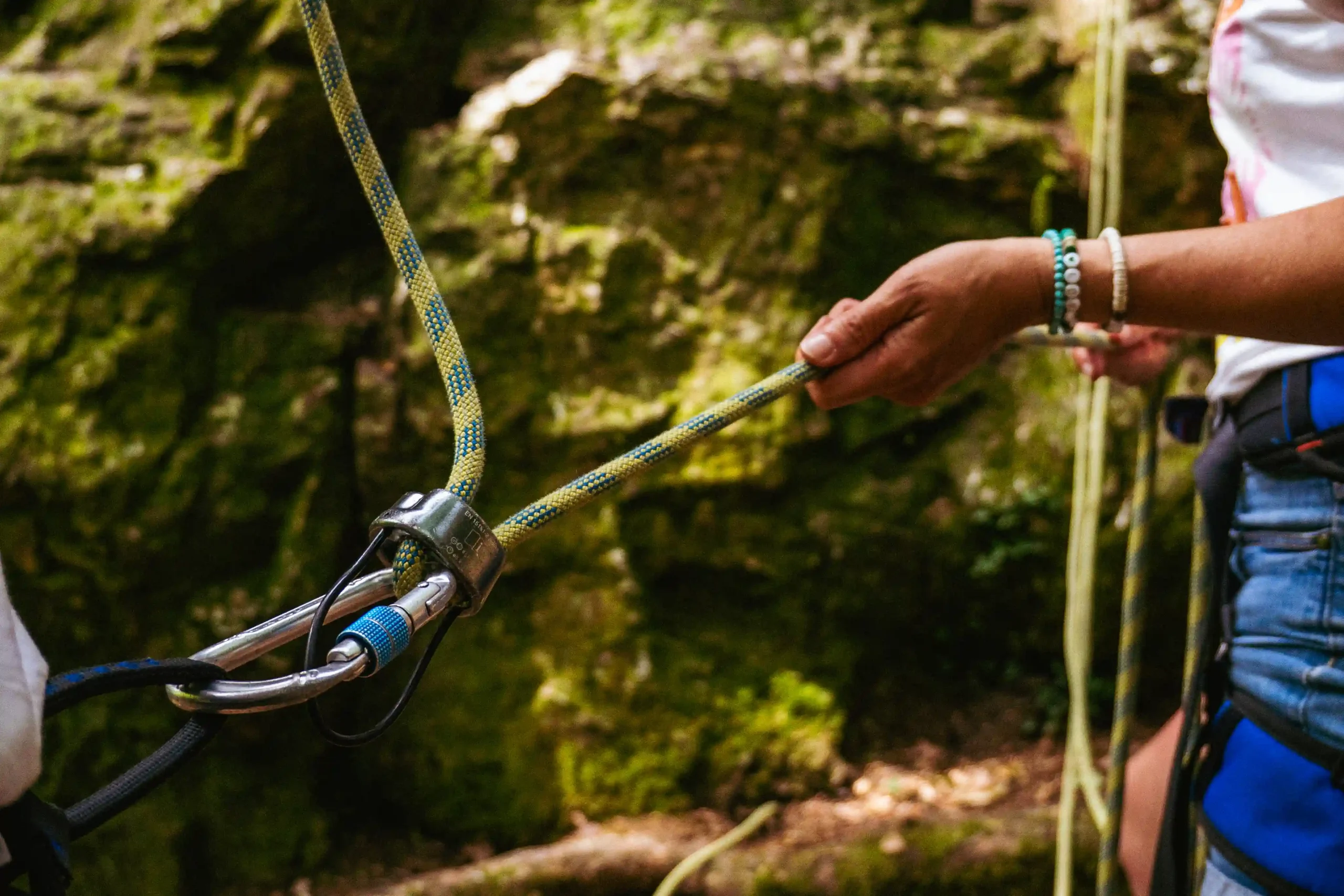 photographie reportage initiation escalade sur voie naturelle